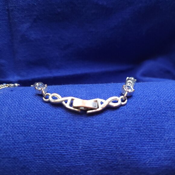 Two Silver Tone Bracelets - Picture 4 of 7